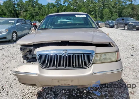 1998 Mercury Grand Marquis Gs z USA, uszkodzony, nr VIN 2MEFM74W1WX688797